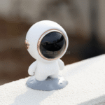 Z18 Astronaut Creative Wireless Bluetooth Speaker - Image 5