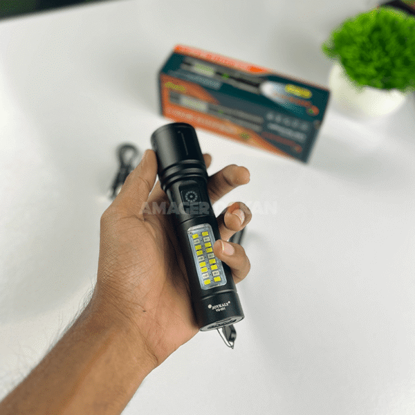 Rechargeable Led Zoom Torch Light